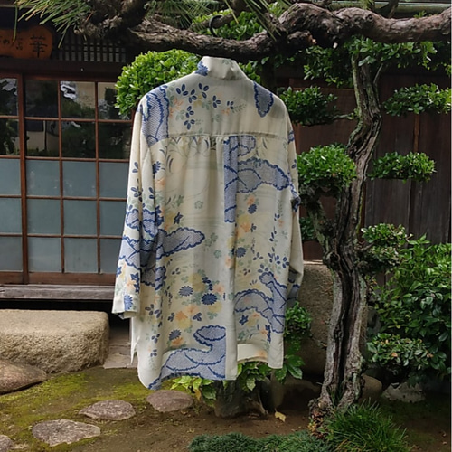 着物リメイク ハンドメイド ブラウスシャツ 濃い藍染め絹紅梅織