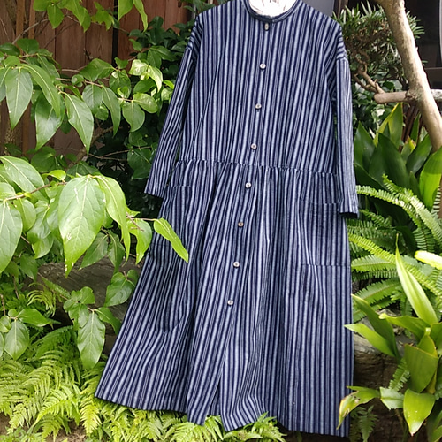 ♥古布風呂敷🌿リメイクワンピース🎵🎵🎵縞木綿合わせで脇 ♥古布風呂敷🌿リメイクワンピース🎵🎵🎵縞木綿合わせで脇