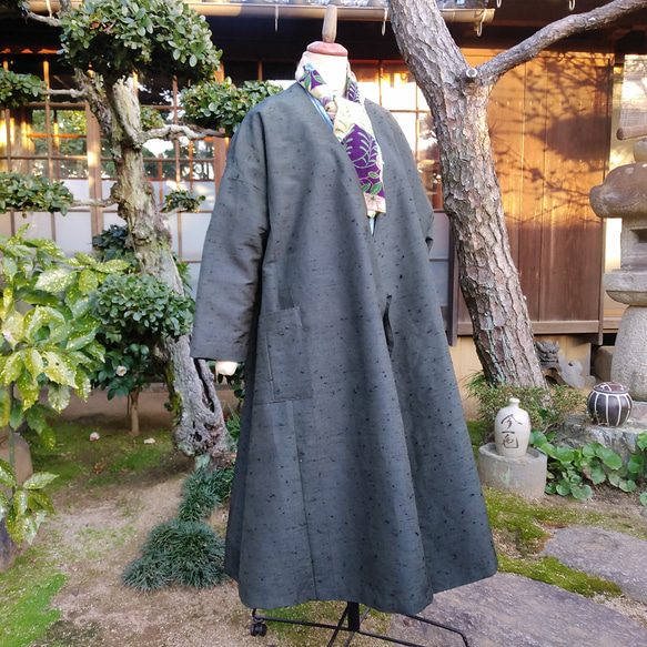 着物リメイク　ひげ紬のカシュクールコート 3枚目の画像