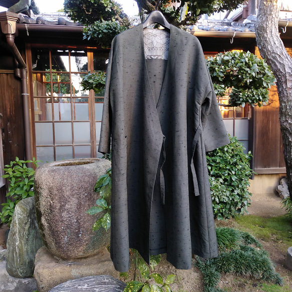 着物リメイク　ひげ紬のカシュクールコート 6枚目の画像