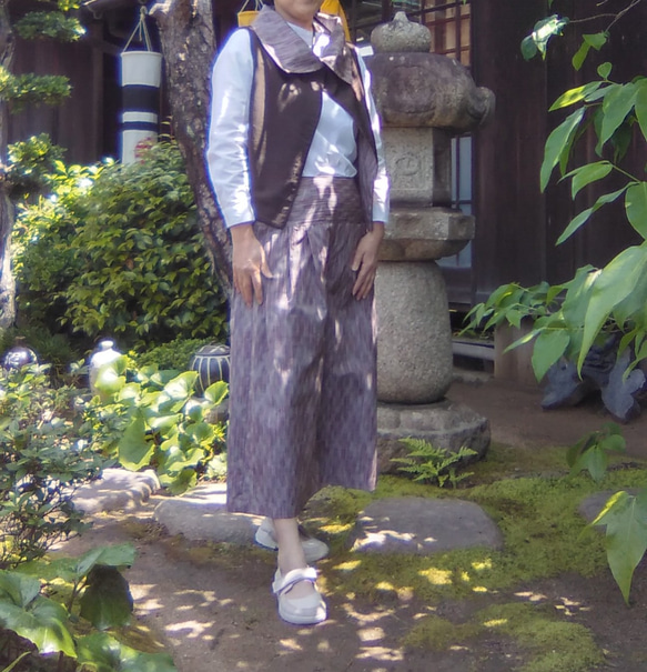 着物リメイク　春色紬のセットアップ/リバーシブル/絹 9枚目の画像