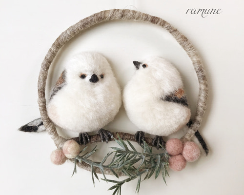 羊毛フェルト シマエナガの壁飾り タペストリー・壁掛け ramune001