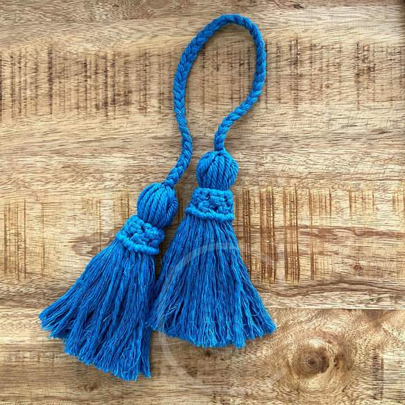 マクラメ編み タッセルバッグチャーム 【ブルー】 バッグチャーム
