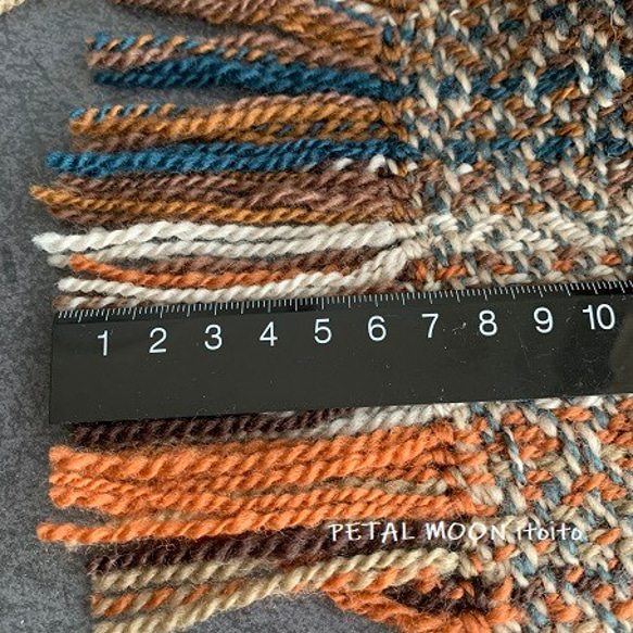 ホームスパン（組織織）手紡ぎ糸＆手織りマフラー　茶系×みなも（水色） 8枚目の画像