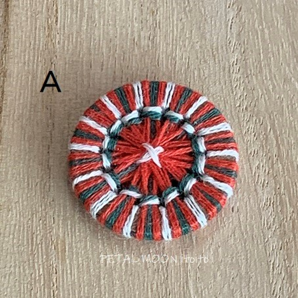 チェコ糸ボタンブローチ（Ａ～Ｆ） 2枚目の画像