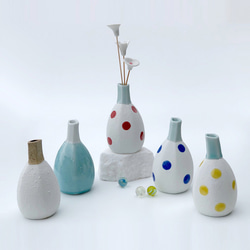 ミニ花瓶 面取り型 白／青磁／ドット（赤・青・黄） 一輪挿し・花瓶