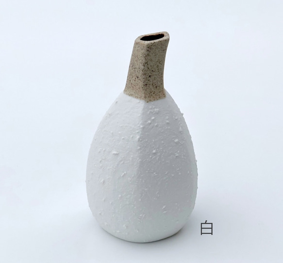 ミニ花瓶　面取り型　白／青磁／ドット（赤・青・黄） 2枚目の画像