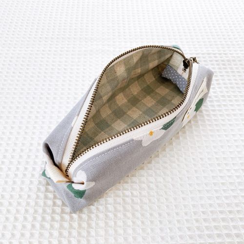 ペンケース*お花のモチーフ【グレー】 ペンケース mocomomo 通販