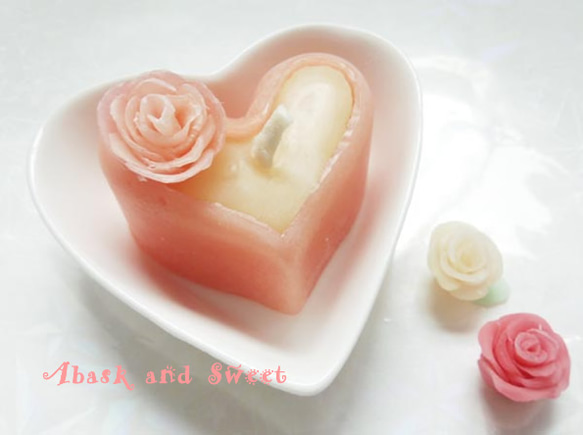 lovely light pink rose w/heart 1枚目の画像