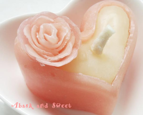 lovely light pink rose w/heart 2枚目の画像