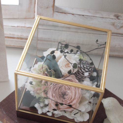 プリザーブドフラワー☆シャビーシックなアレンジメント