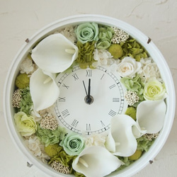プリザ☆カラーの花時計～ホワイト×グリーン☆ 1枚目の画像