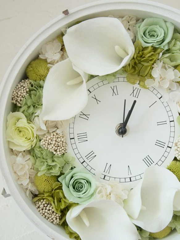 プリザ☆カラーの花時計～ホワイト×グリーン☆ 2枚目の画像