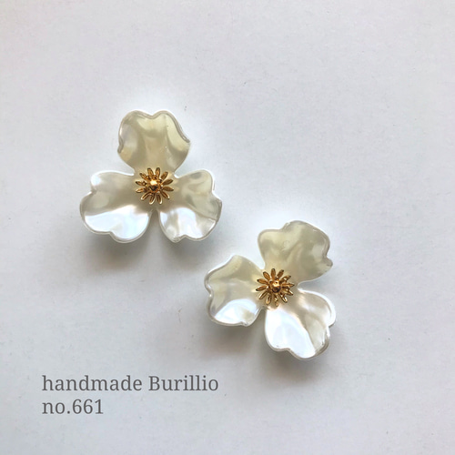 no.661 パール調フラワーゴールドピアス イヤリング ピアス（スタッド 