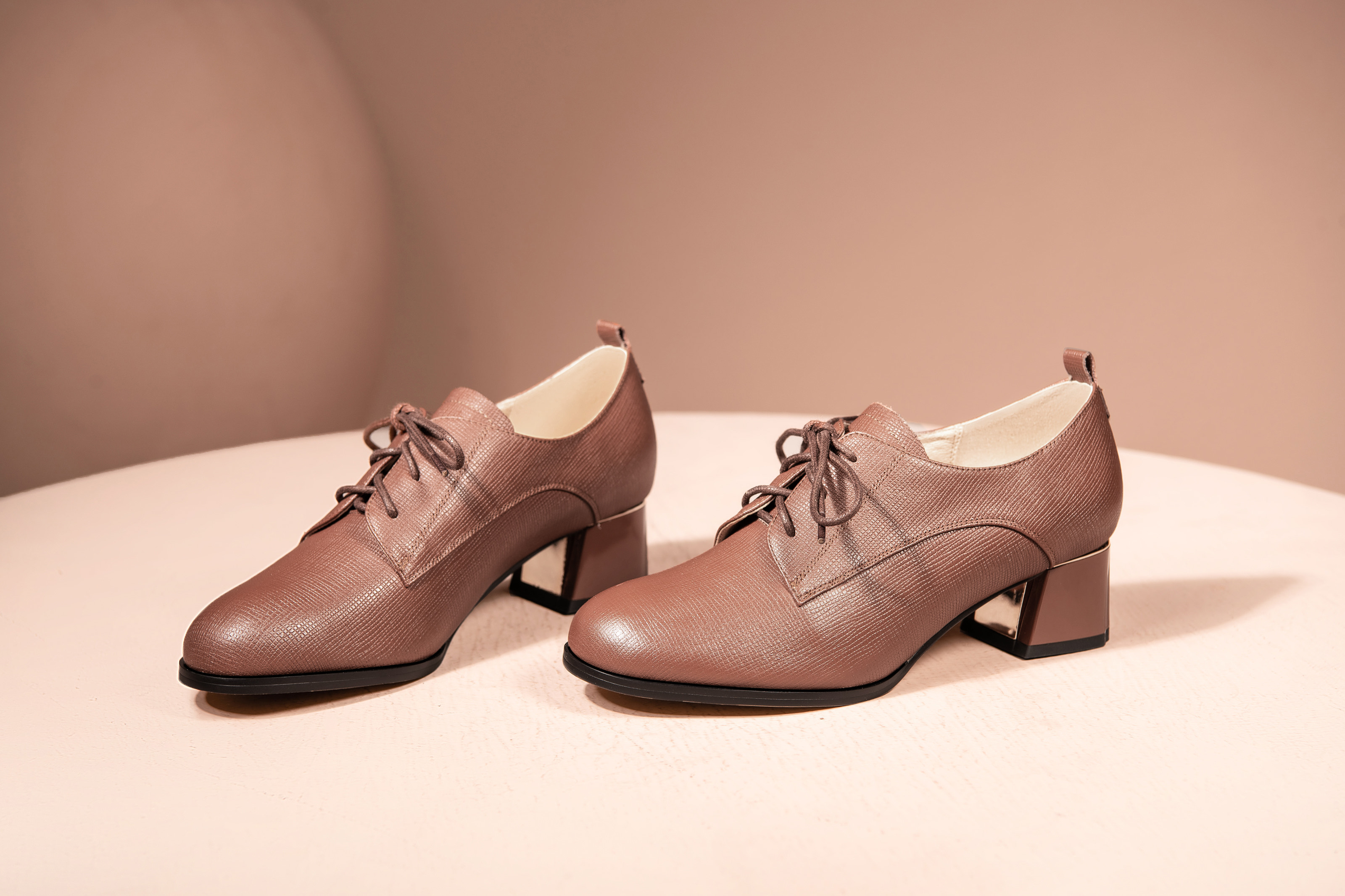 ラウンドトゥハラコレザーレースアップシューズ全2色子牛革靴