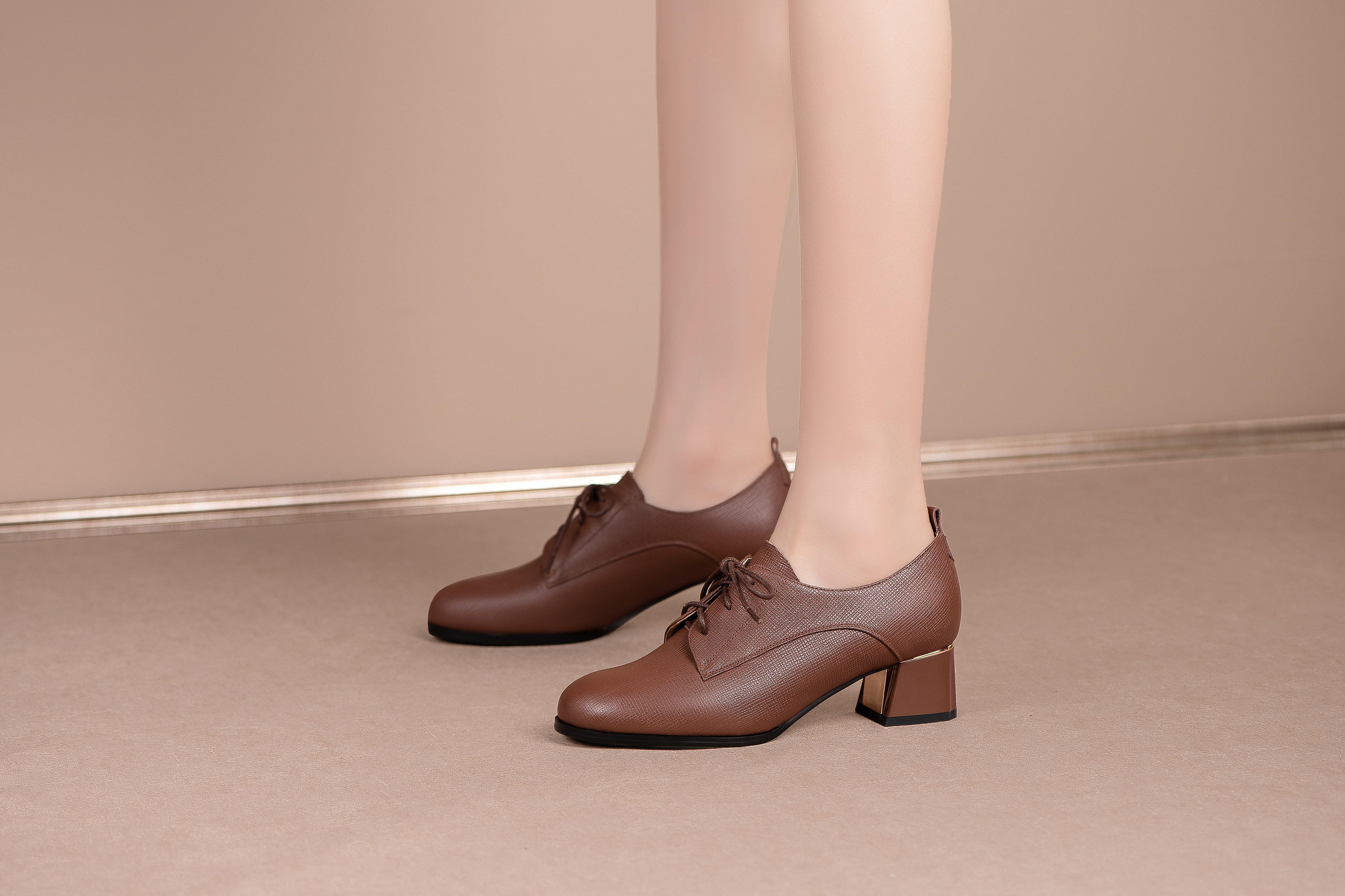 ラウンドトゥハラコレザーレースアップシューズ全2色子牛革靴