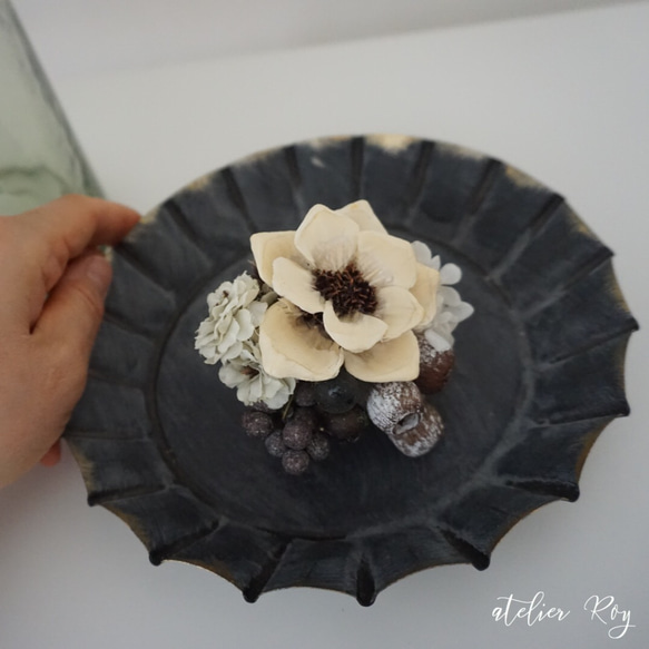 【入学式卒業式卒園式に】アネモネとアジサイのシャビーシックなコサージュ 発表会 ヘッドドレス プリザーブドフラワー 2枚目の画像