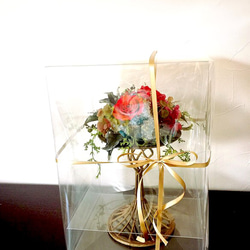 【Creema限定】【受注制作】【大きめ】赤バラと紫陽花のアンティークスタンドアレンジメント＊プリザーブドフラワー 3枚目の画像