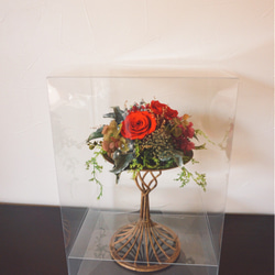 【Creema限定】【受注制作】【大きめ】赤バラと紫陽花のアンティークスタンドアレンジメント＊プリザーブドフラワー 4枚目の画像