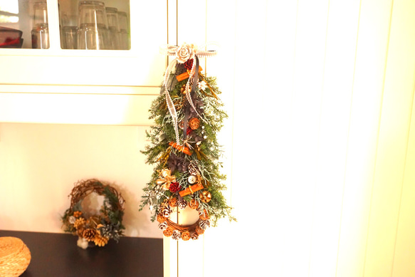 【Creema限定】クリスマスツリーリースタペストリー 4枚目の画像