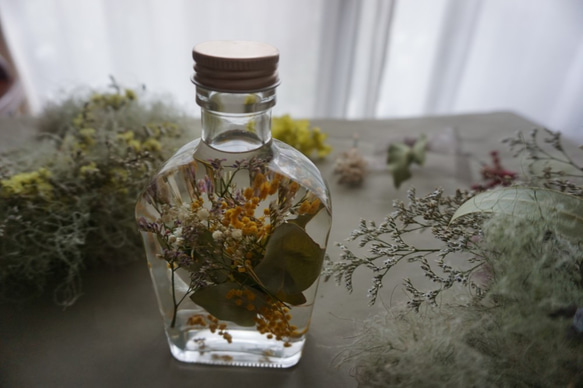 ハーバリウム 【植物標本】あなた好みの花を瓶にアレンジ Huile de fleur marinée「花のオイル漬け」 3枚目の画像