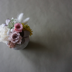 【母の日ギフト】素焼きの器が可愛いナチュラルプリザーブドフラワーアレンジメント＊ローズピンク 3枚目の画像