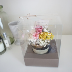 【母の日&おうち時間ギフト】素焼き花器のナチュラルローズピンクプリザーブドフラワーアレンジメント 7枚目の画像