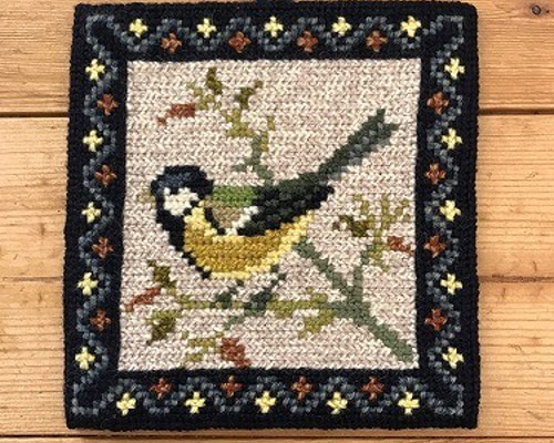 スウェーデン・ツヴィスト刺繍タペストリー 紺-① タペストリー 