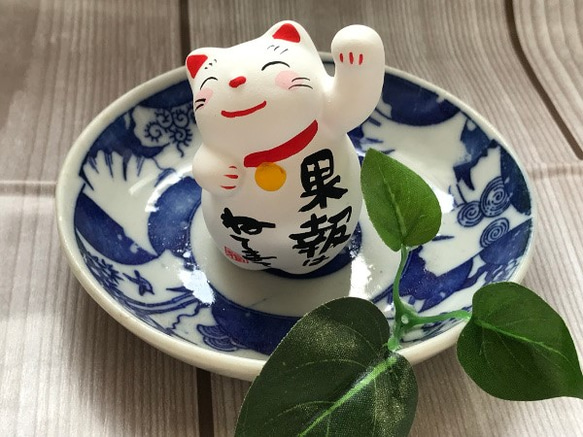 運勢上向き◎ひと言招き猫【果報はねてまて】 1枚目の画像