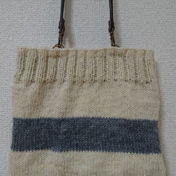 毛糸の編み込みバッグ 2枚目の画像