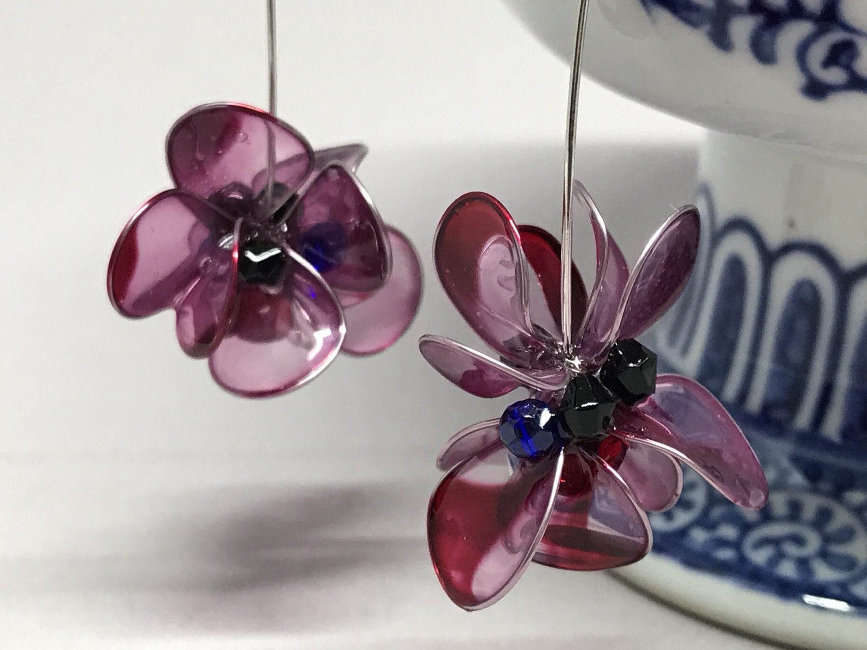 フラワーピアス  バイオレット&チェリーレッド