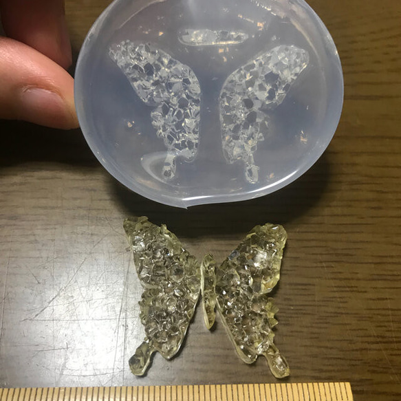 蝶々クラスター（鉱石モールド）鉱石レジン用シリコンモールド型 2枚目の画像