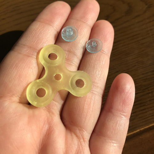ハンドスピナー 61JrwRRs1DL._UF350,350_QL80_.jpg