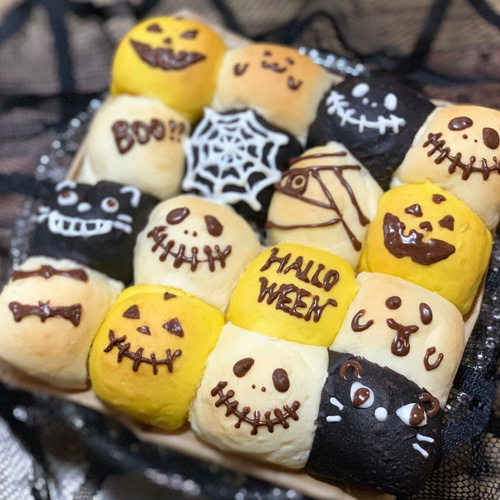 天然酵母と岩手県産小麦のハロウィンのちぎりパン＊Creema限定 パン A