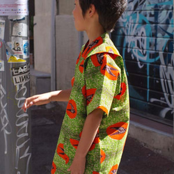 送料無料☆南仏発★アフリカン・ファブリックのこどもじんべい☆Lサイズ☆ライムグリーン・ツバメ★【受注制作】 4枚目の画像