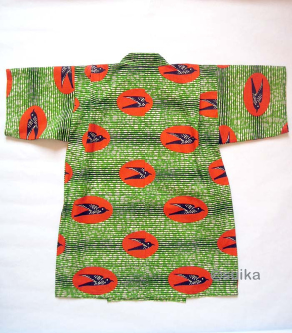 送料無料☆南仏発★アフリカン・ファブリックのこどもじんべい☆Lサイズ☆ライムグリーン・ツバメ★【受注制作】 8枚目の画像