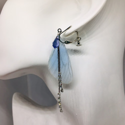 シフォン素材の蝶々とスワロのロングイヤリング 7枚目の画像