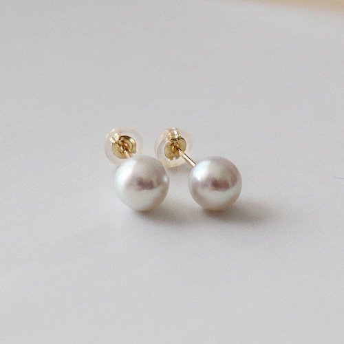 本真珠 グレー真珠スタッドピアス キャッチ付き 18K