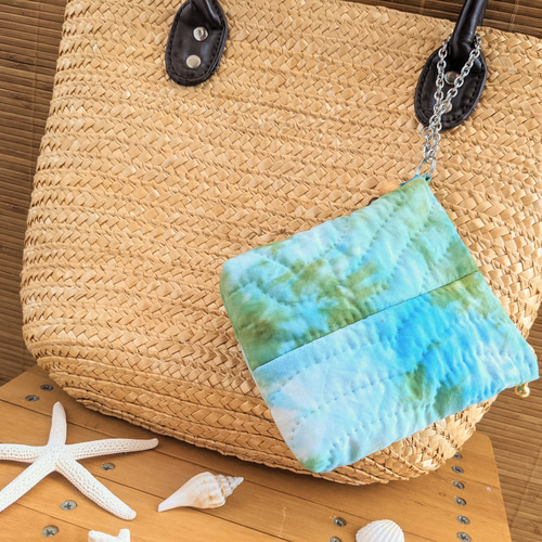 ハワイアンキルト　ハンドメイド　ホヌショルダーバッグ ハワイアンキルト ☆ ショルダーバッグ ☆ サコッシュ /ホヌ