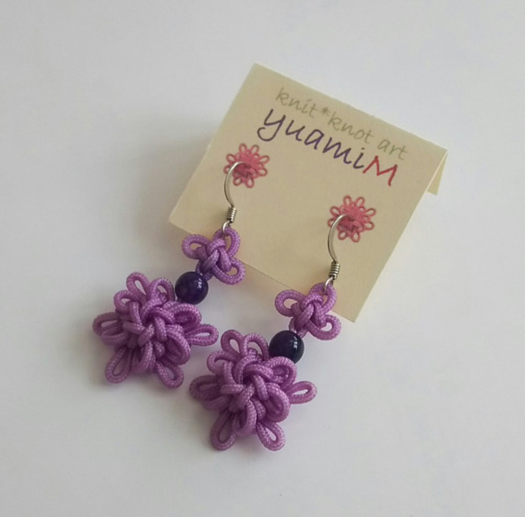 吉祥結　お花のピアス 紫 Good Luck knot flower earring violet 1枚目の画像