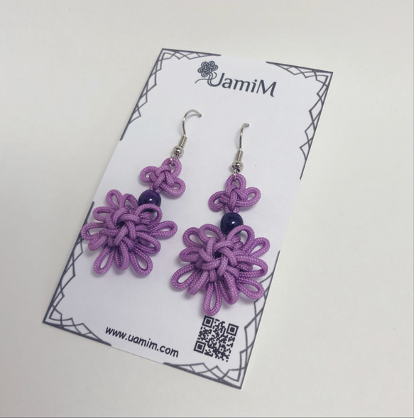 吉祥結 お花のピアス 薄紫 Good Luck Knot flower earring purple 1枚目の画像