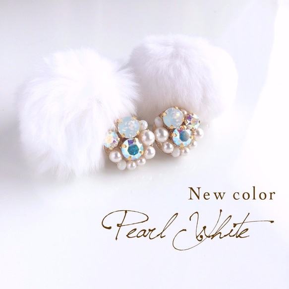 Pearl White fluffy rabbit fur earrings 第1張的照片