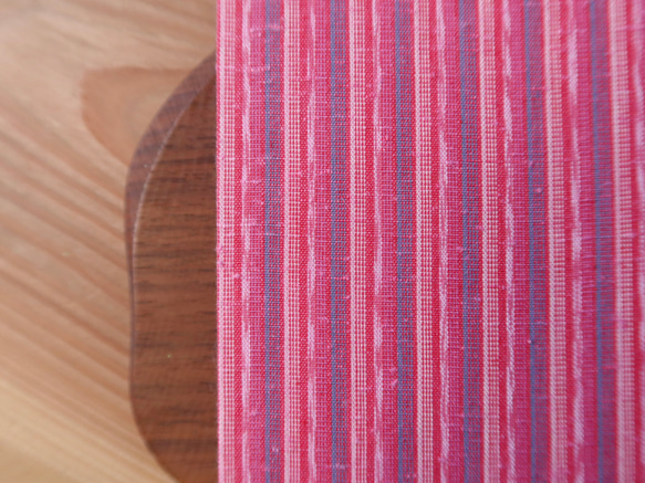 遠州綿紬の御朱印帳 ピンクストライプ 4枚目の画像