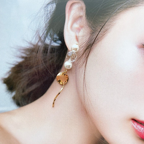 シンプルエレガントなパールとゴールドピアス*おしゃれ大人可愛い  