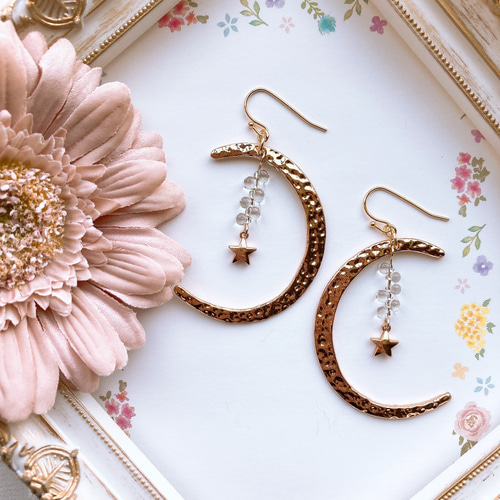 ゴールドムーン粒々三日月ピアス*大ぶりお洒落大人可愛い星ピアス
