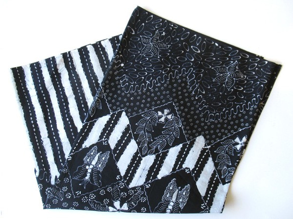 バリ島トゥリス(手描き染め)バテック