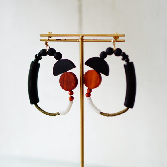 耳環（黃金）/耳環≪捷克木珠和絹絲≫ 第2張的照片