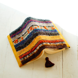 ブックカバー/手帳カバー（文庫本 A6サイズ）ウールの手織り　≪Autumn promenade≫ 2枚目の画像