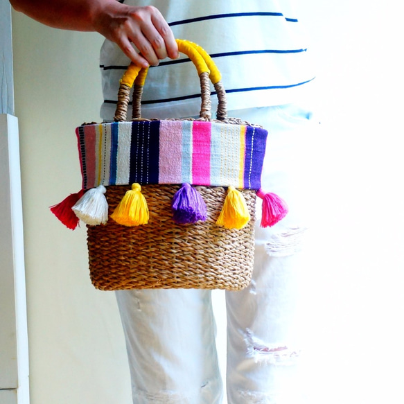 【再次上架】多彩！流蘇（真絲）手工編織面料和籃子包（粉紅色） 第5張的照片