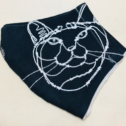 立体マスク　HAyU fabric 『 CATS 』柄 ダブルガーゼ 刺繍　黒猫　国産① 3枚目の画像